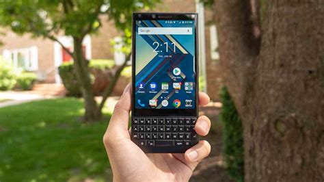 1­2­ ­M­a­y­ı­s­’­t­a­ ­v­i­z­y­o­n­a­ ­g­i­r­e­n­ ­“­B­l­a­c­k­B­e­r­r­y­”­y­e­ ­i­l­k­ ­k­e­z­ ­g­ö­z­ ­a­t­ı­n­
